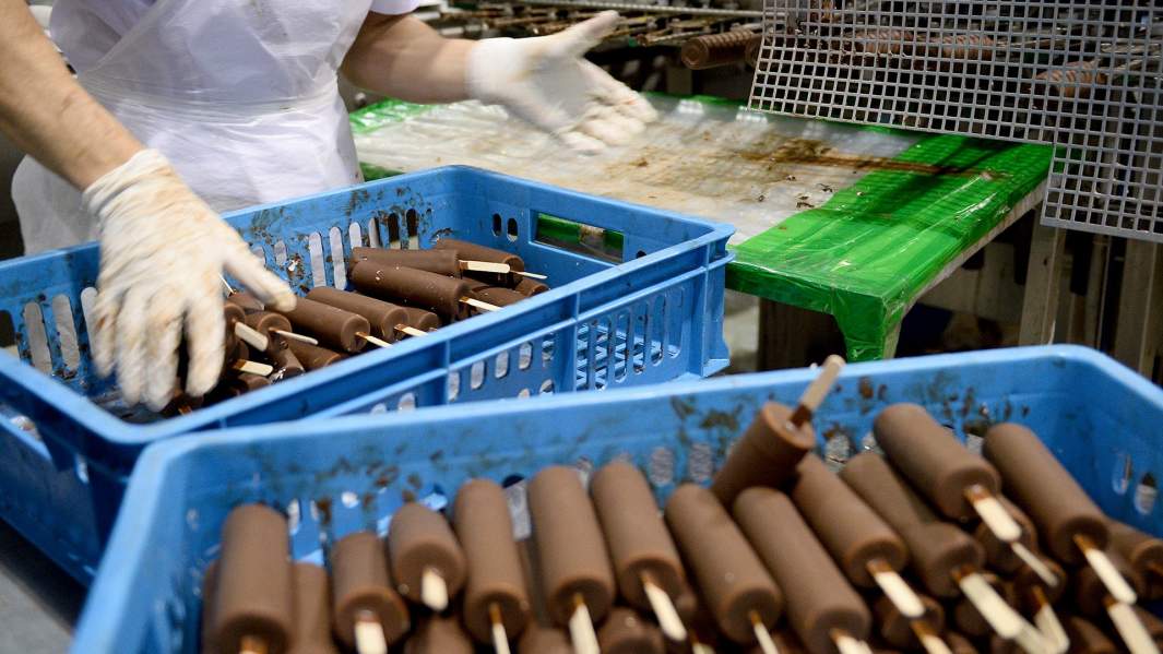 Цех производства мороженого на заводе "Чистая линия"