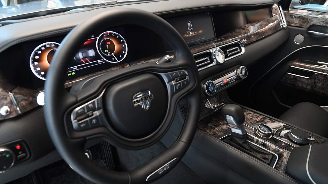 Салон автомобиля Aurus Senat