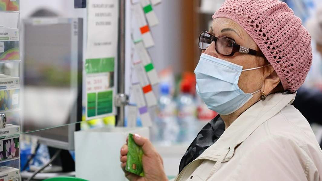 Посетительница в аптеке