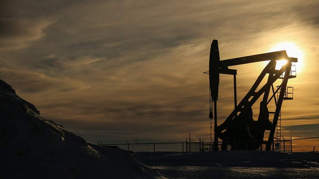 нефтяная вышка 