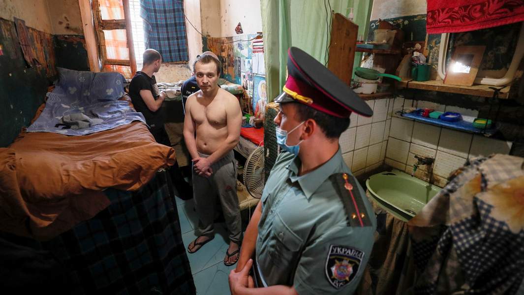 Камера следственного изолятора в Киеве