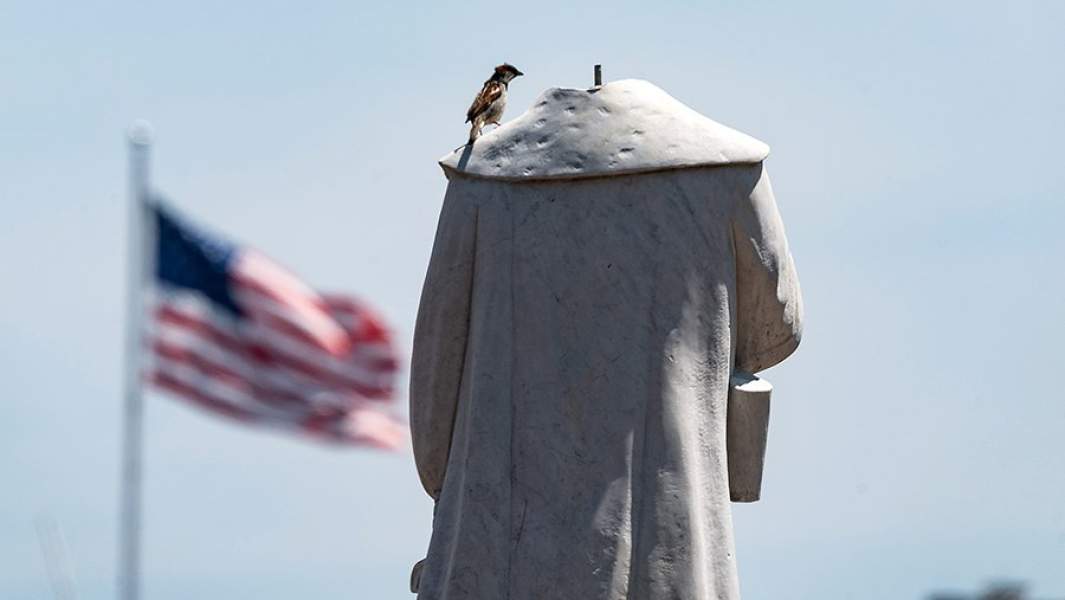 Бессмысленные и беспощадные: как бунты влияют на президентскую кампанию в США