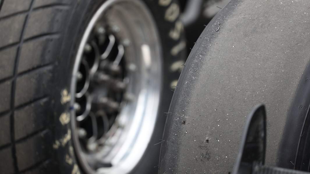 гоночные колеса 