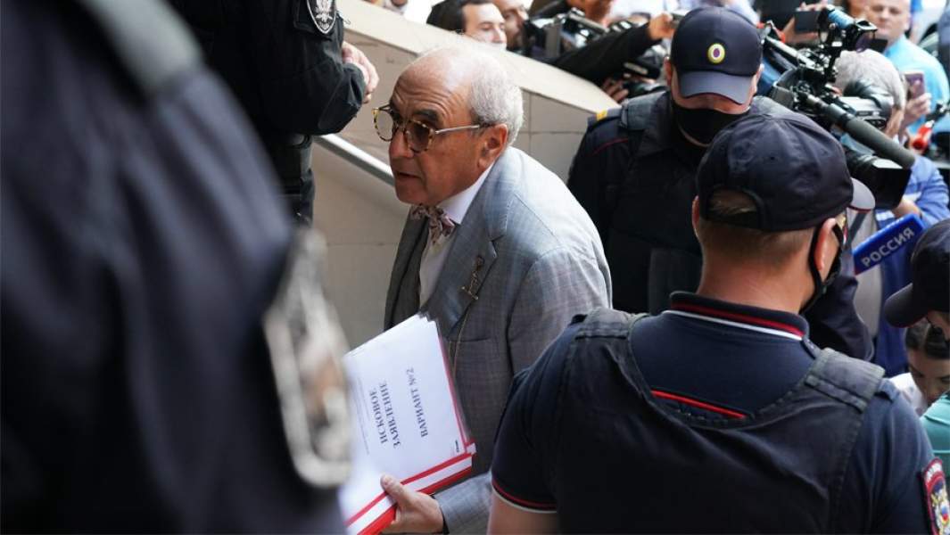 Александр Добровинский 