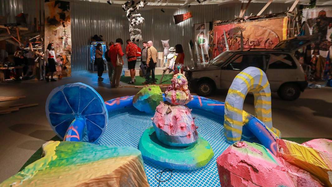 Широка страна: петербургский Манеж представил художников из «Немосквы»