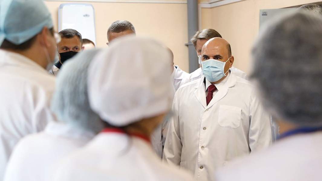 Председатель правительства РФ Михаил Мишустин во время посещения Камчатской краевой больницы имени А.С. Лукашевского в Петропавловске-Камчатском