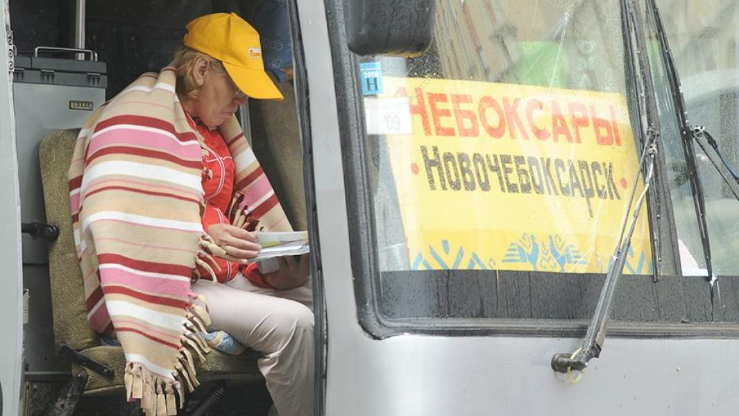 Кондуктор междугороднего автобуса