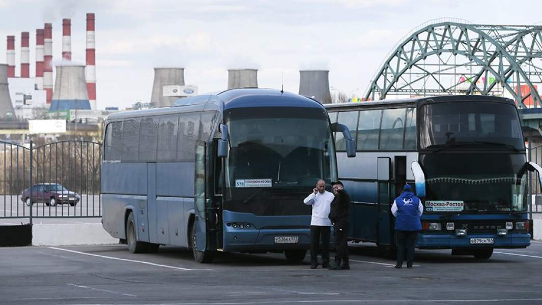 Автовокзал южный краснодар. Автобус Южные ворота. Маршрутка Южные ворота. Автобус 511 Южные ворота Ялта автобус. АВ Южные ворота.