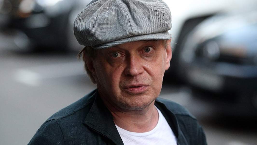 Актер Михаил Горевой у здания Пресненского суда после рассмотрения дела о ДТП со смертельным исходом