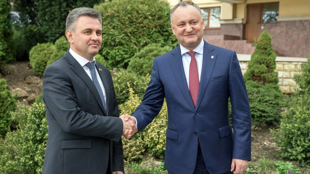 Президент Приднестровья Вадим Красносельский и Президент Молдовы Игорь Додон