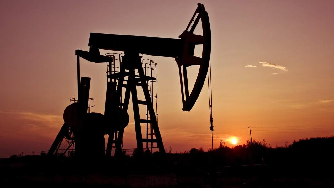 Рубль вперёд и два назад: когда доллар пробьёт отметку 80