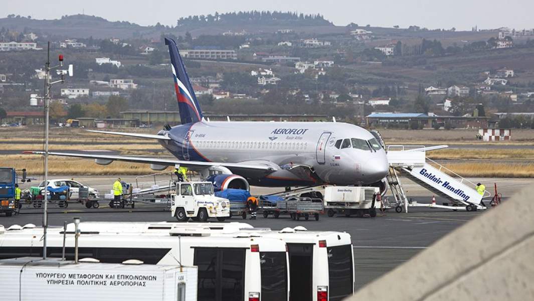 Самолет авиакомпании «Аэрофлот» в аэропорту города Салоники