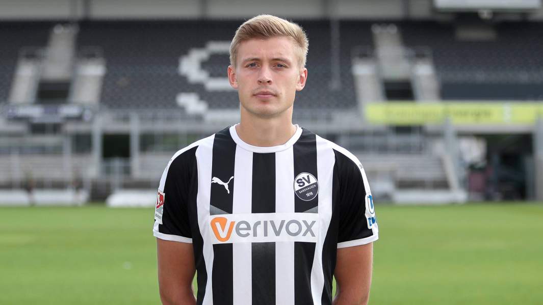 Защитник немецкого «Зандхаузена» Александр Жиров