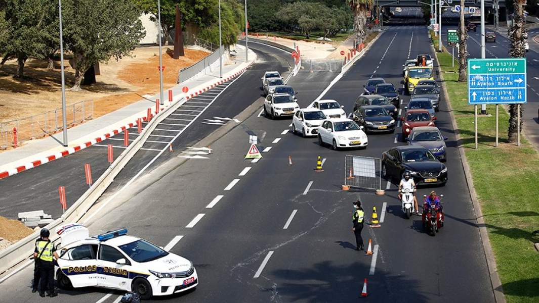 Маски не сброшены: в Израиле снова ввели локдаун