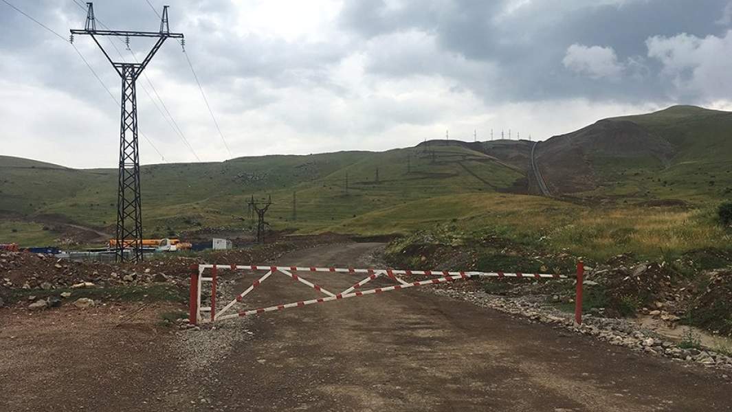 Дорога к Амулсарскому месторождению