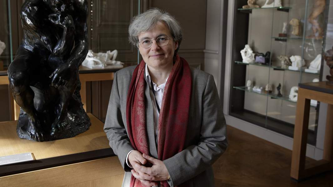 Продажа скульптур позволит нам продержаться примерно десятилетие