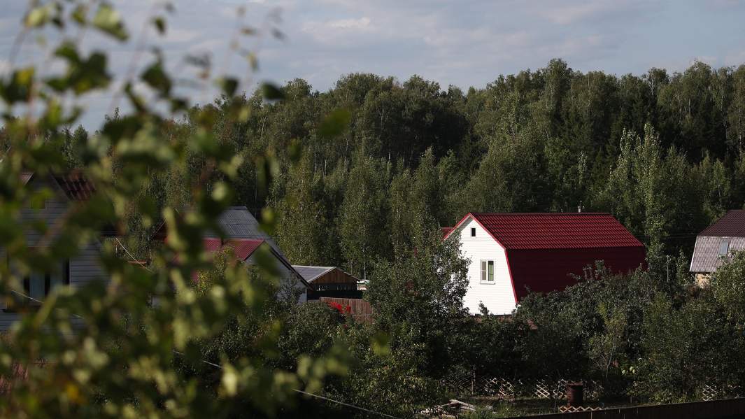 Дом у озера: как не прогадать с покупкой загородной недвижимости