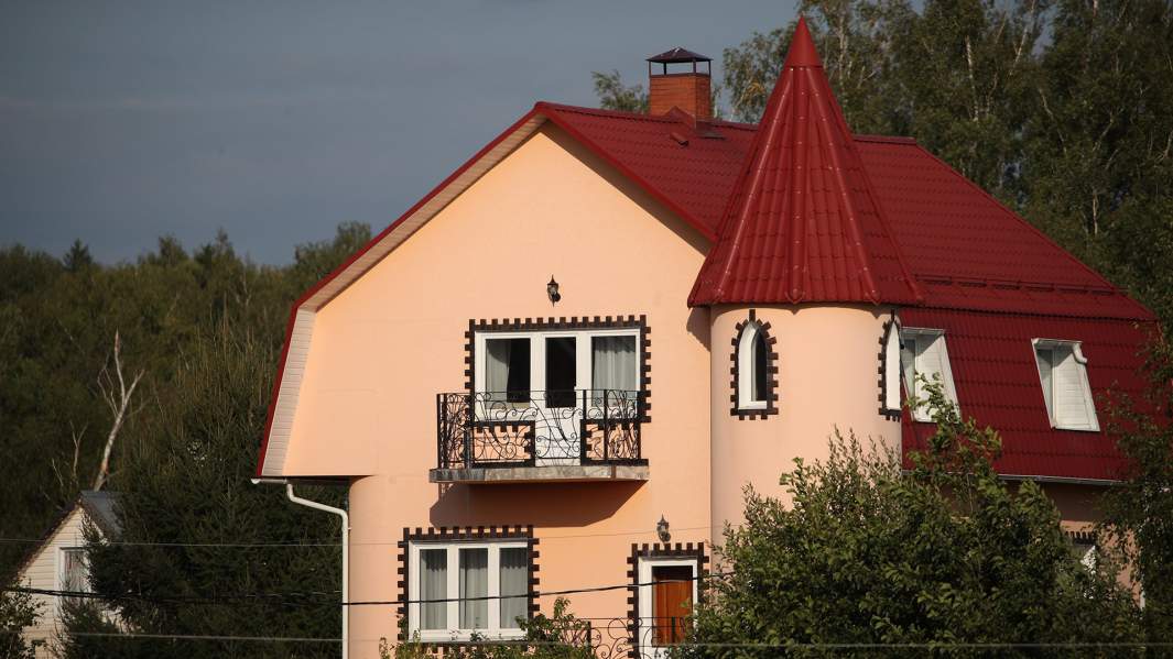 Дом у озера: как не прогадать с покупкой загородной недвижимости