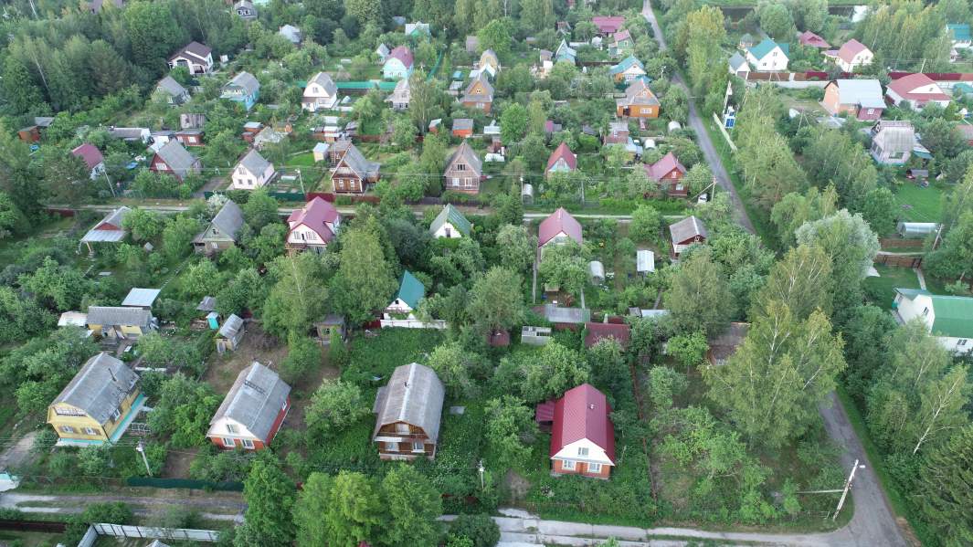 Дом у озера: как не прогадать с покупкой загородной недвижимости