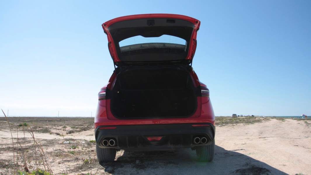 Луч надежды: чем удивил новый кроссовер из Китая