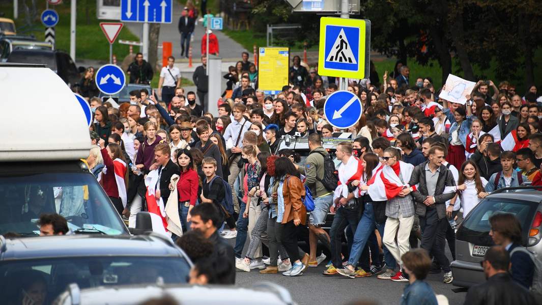 Прогул по Независимости: студенты в Минске ушли с пар ради митинга
