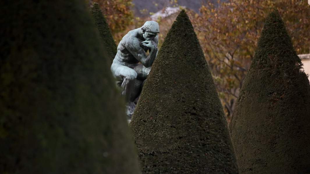 Продажа скульптур позволит нам продержаться примерно десятилетие