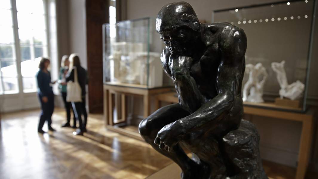 Продажа скульптур позволит нам продержаться примерно десятилетие