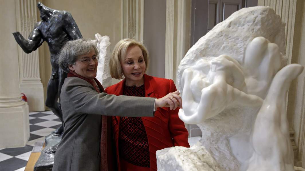 Продажа скульптур позволит нам продержаться примерно десятилетие