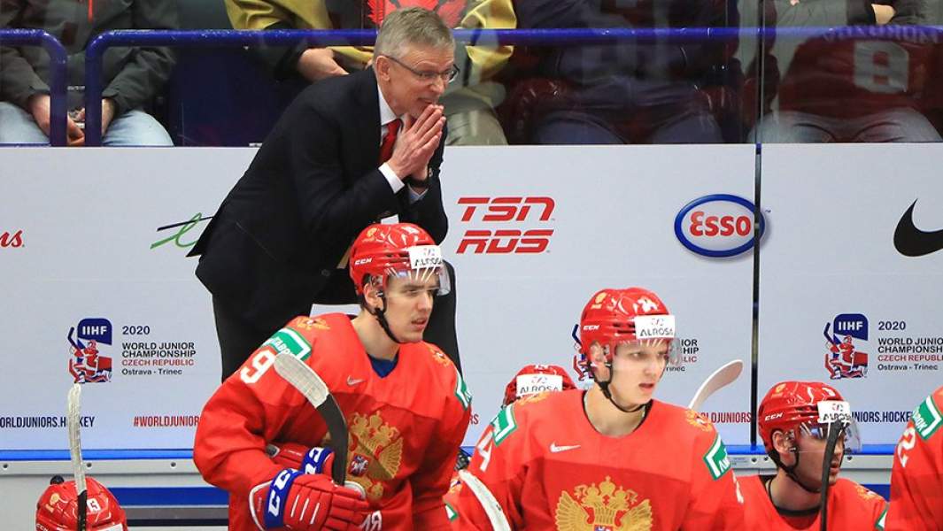 Тренер молодежной сборной России хоккеист Игорь Ларионов