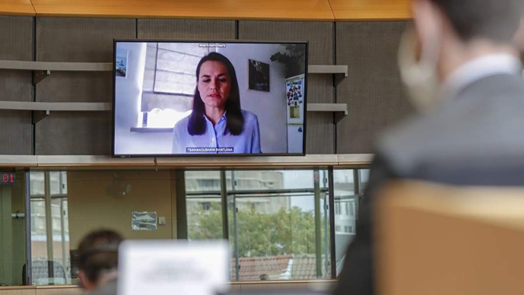 Лидер белорусской оппозиции Светлана Тихановская выступила по видеосвязи на внеочередном заседании комитета Европарламента по иностранным делам
