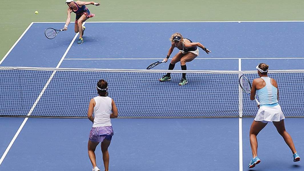 Вера Звонарева и Лаура Зигемунд