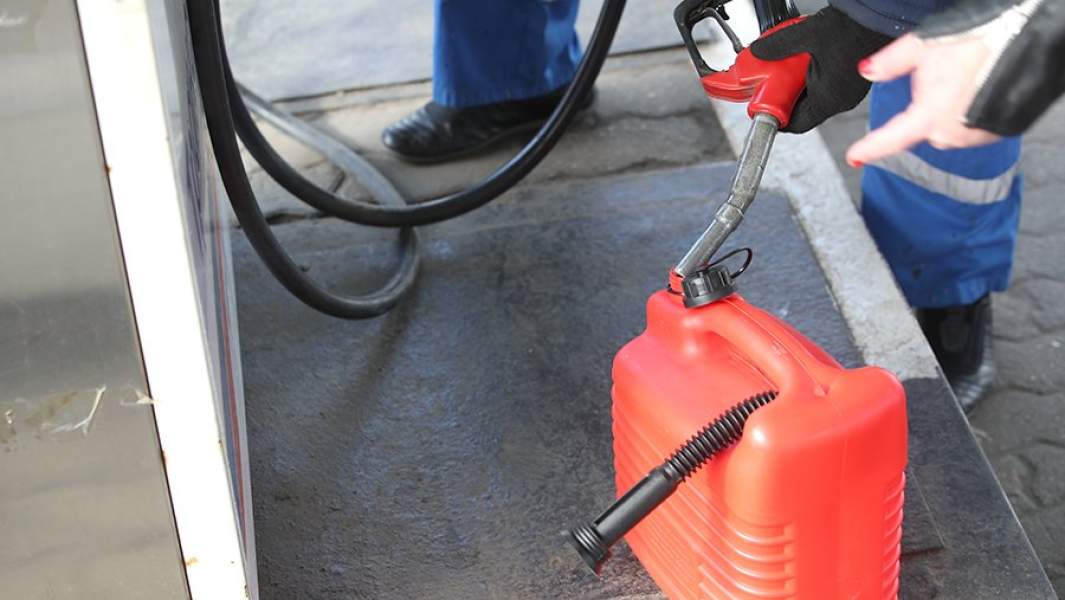 Качество не в цене: на АЗС запретят продажу неавтомобильного топлива