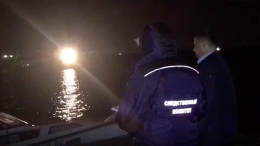 Сотрудники Следственного комитета на месте проишествия