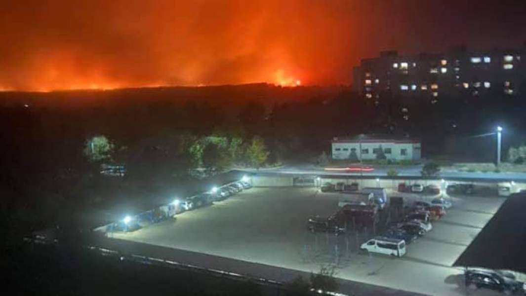 Ветер с огнем: почему Киев не справляется с пожарами в Донбассе