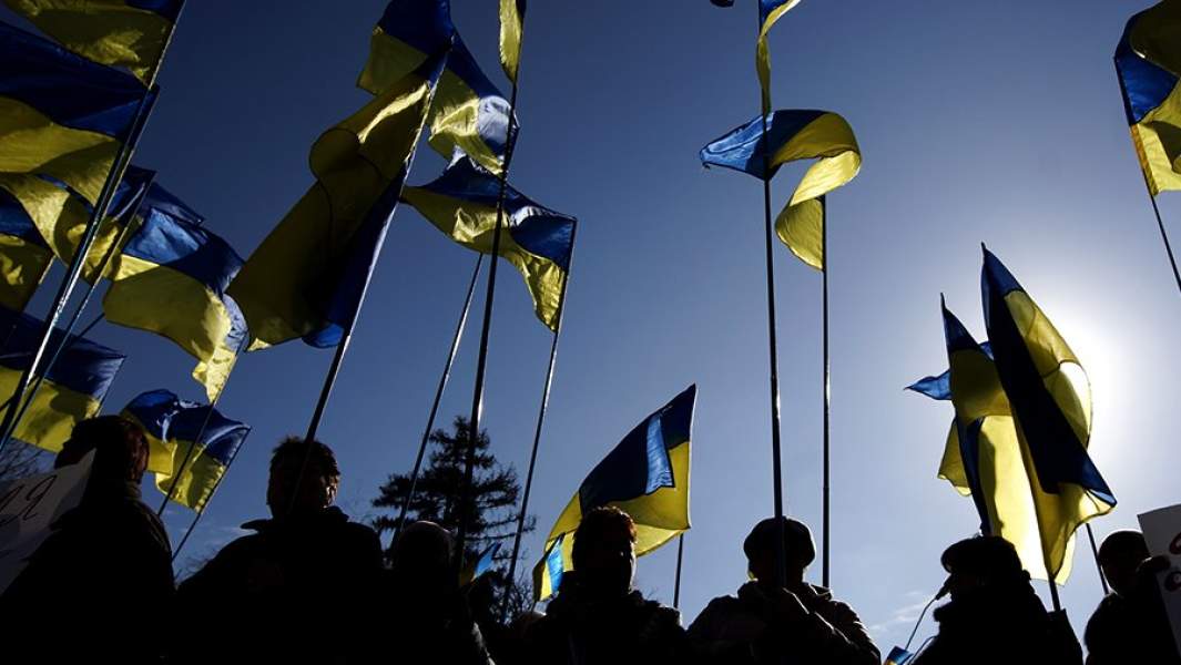 украинские флаги