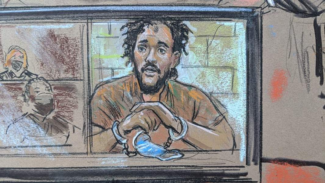 Эль-Шафи Эль-Шейх в зале суда в Александрии, штат Вирджиния