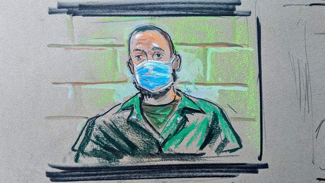 Александа Коти в зале суда в Александрии, штат Вирджиния