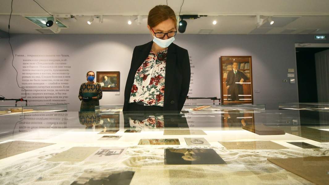 Выставка «Чехов, Бунин, Куприн. Судьбы скрещенья» в центральном здании Государственного музея истории российской литературы имени Даля