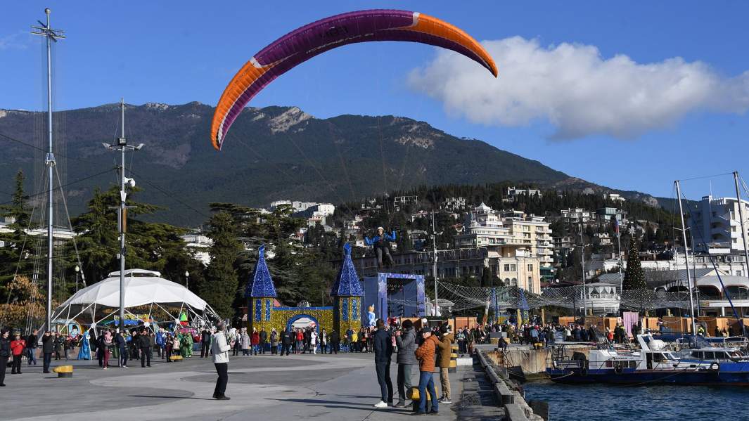 Турам на смех: россияне активно бронируют путевки на Новый Год