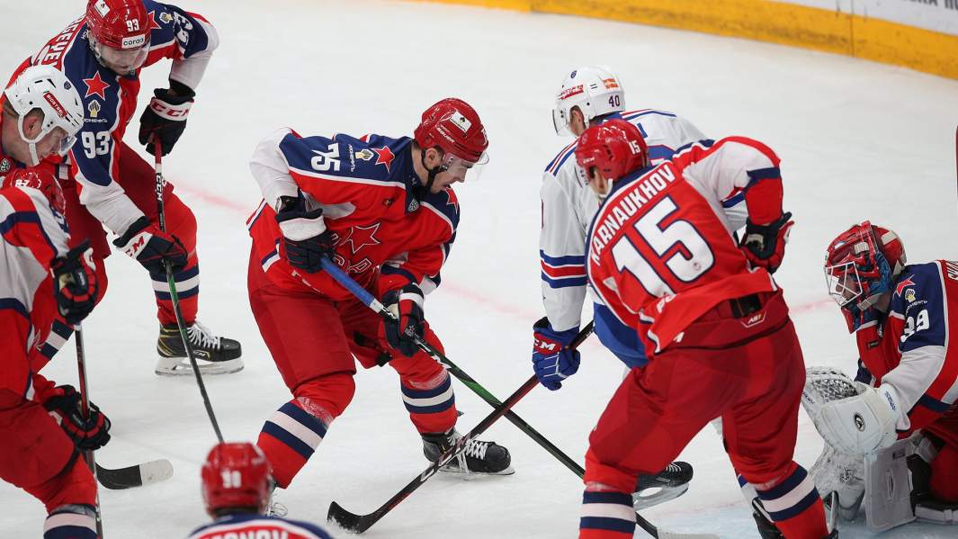 Сам себе Науменков: как защитник ЦСКА помог победить СКА