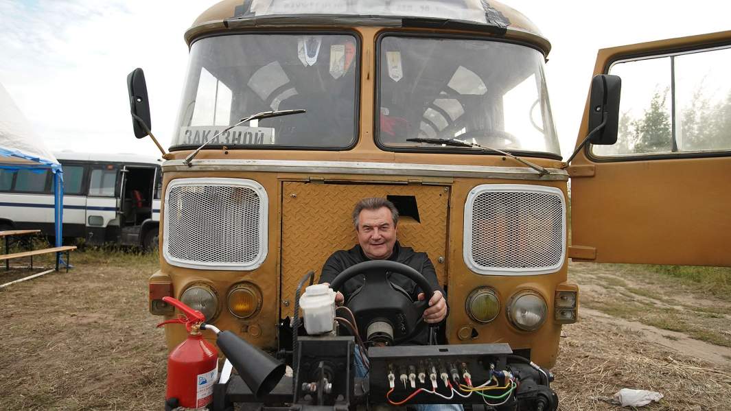 алексей учитель