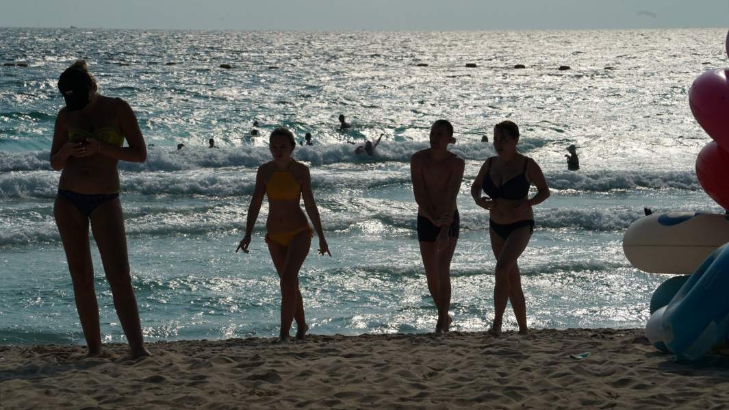 Турам на смех: россияне активно бронируют путевки на Новый Год