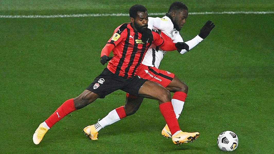 Виктор Мозес