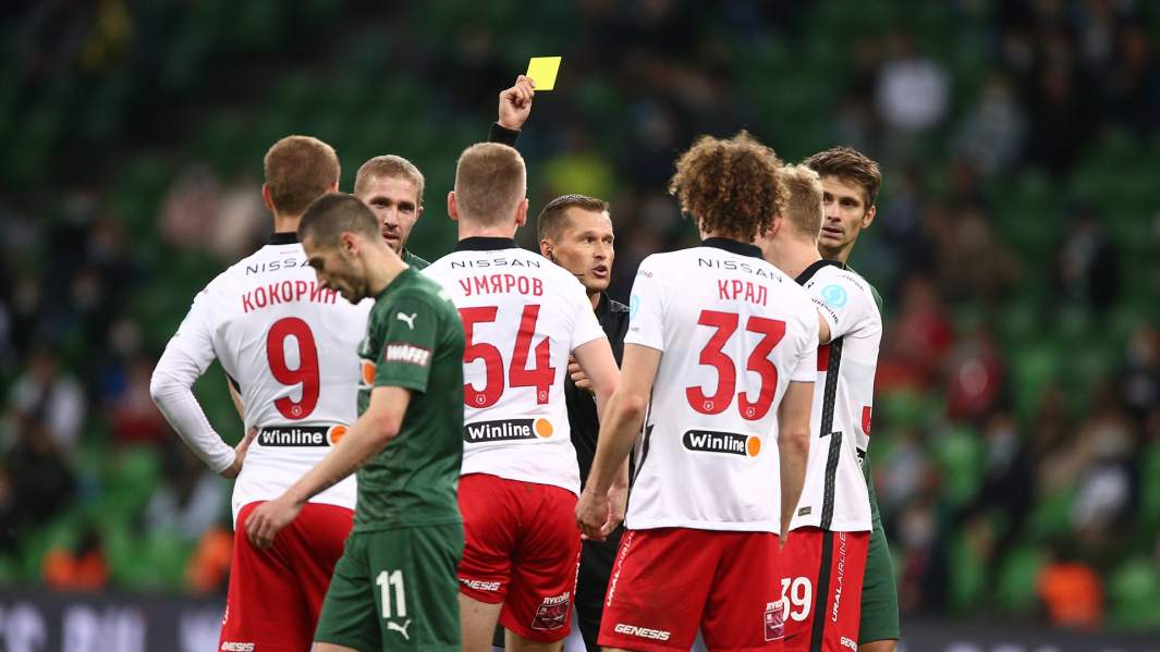 Главный судья Владислав Безбородов