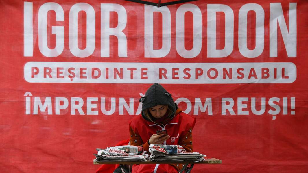 Предвыборная агитация на улицах Кишинева