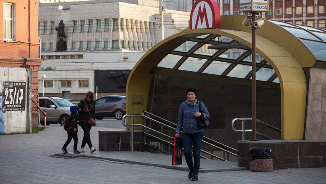 Вид на станцию «Библиотека имени Пушкина» Омского метрополитена