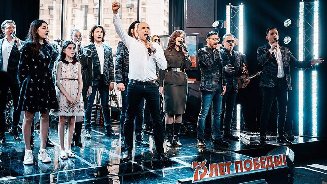 Артисты «Хора Турецкого»