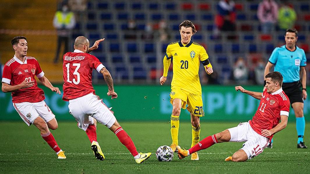 Товарищеский футбольный матч между сборными России и Швеции