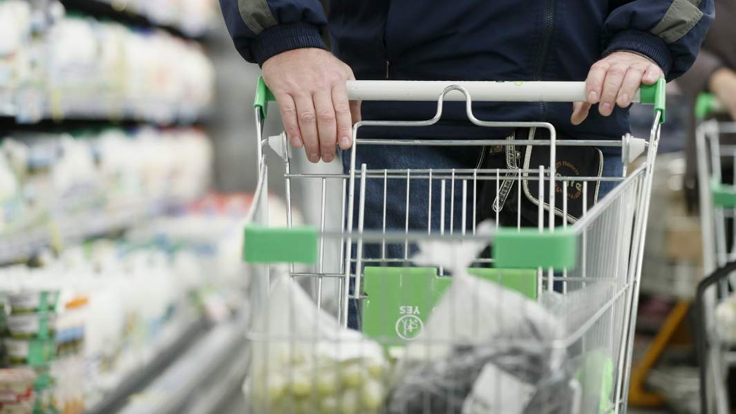 молоко торговля тележка