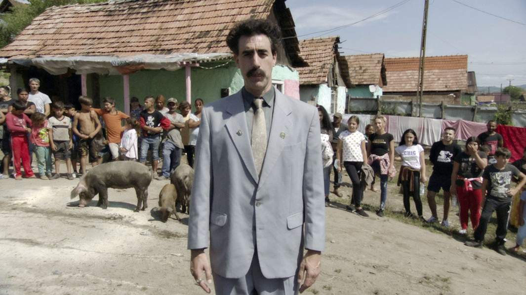 Кадр из фильма «Борат 2»